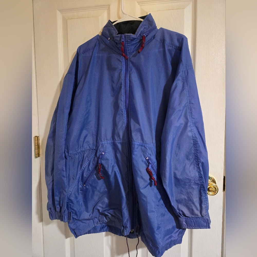 Vintage Eastern Mountain Sports Light Weight Jacket.  Size Large